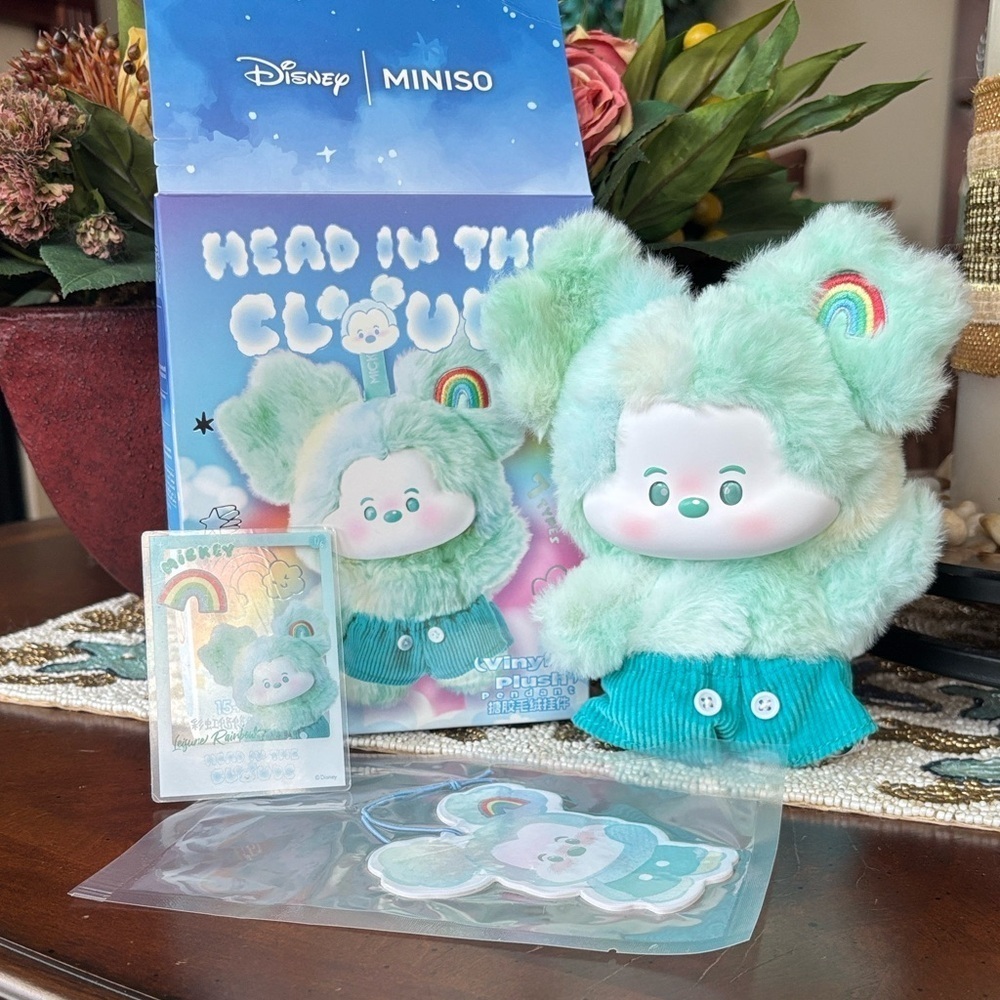 Disney Miniso Head in the Clouds Vinyl Plush Mickey Leisure Rainbow Open Box